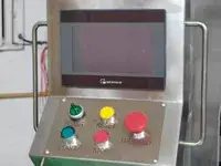 Automatische Flaschenspülmaschine